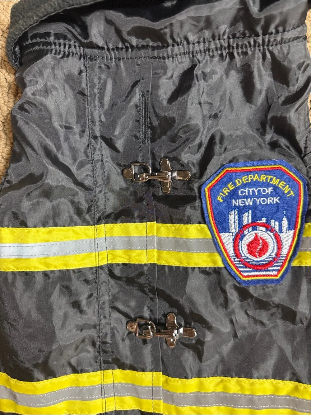 ROYAL ANIMALS AUTHENTIC WATER-RESISTANT FDNY FIRE DEPT DOG COAT Size M